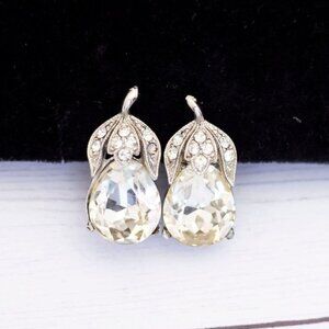 Vintage Art Deco Floral Teardrop Silver Tone Screwback Earrings by Bogoff - S28